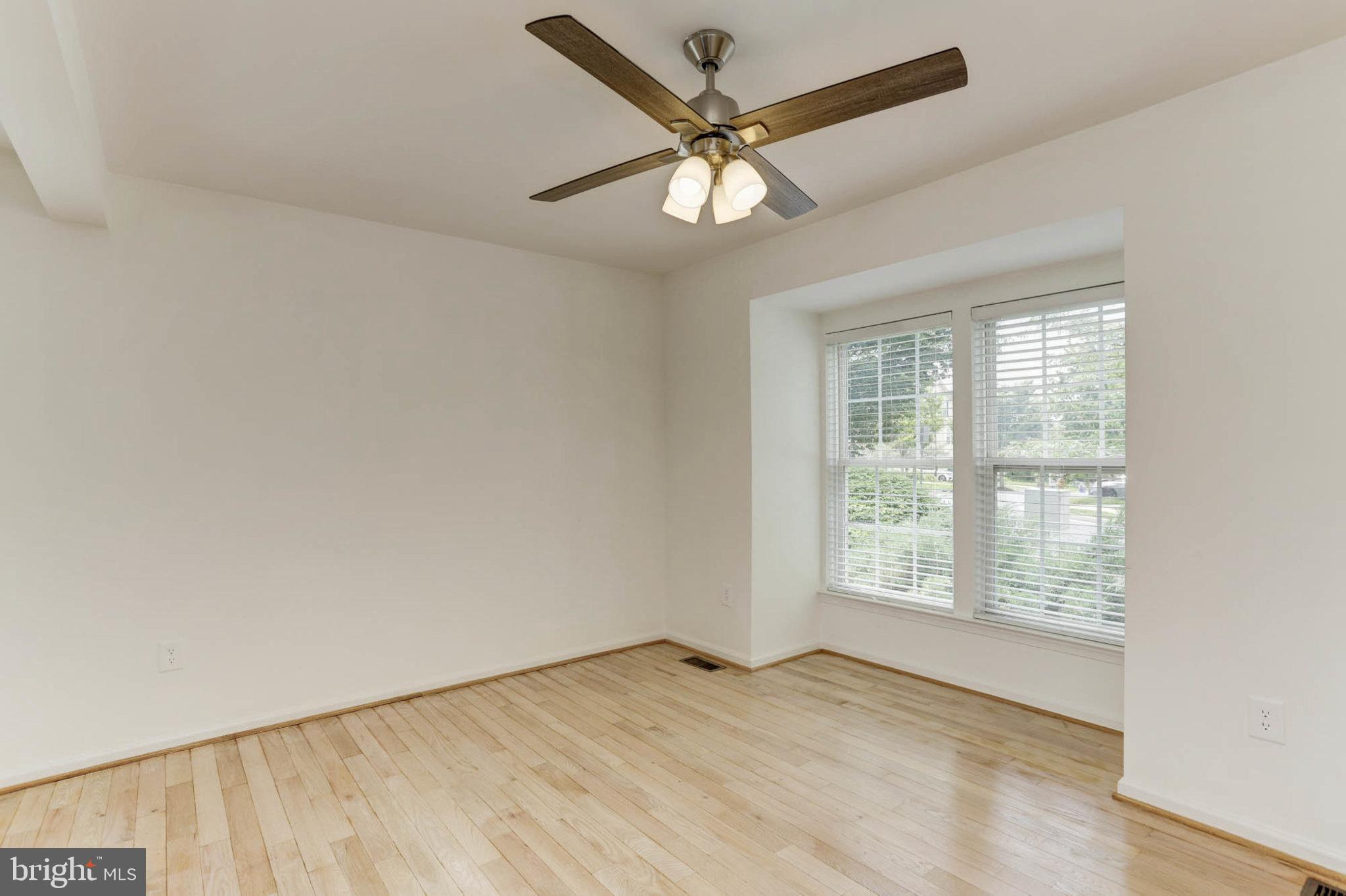 7613 Fairbrook Road Baltimore, MD 21244 - Photo 7 of 34