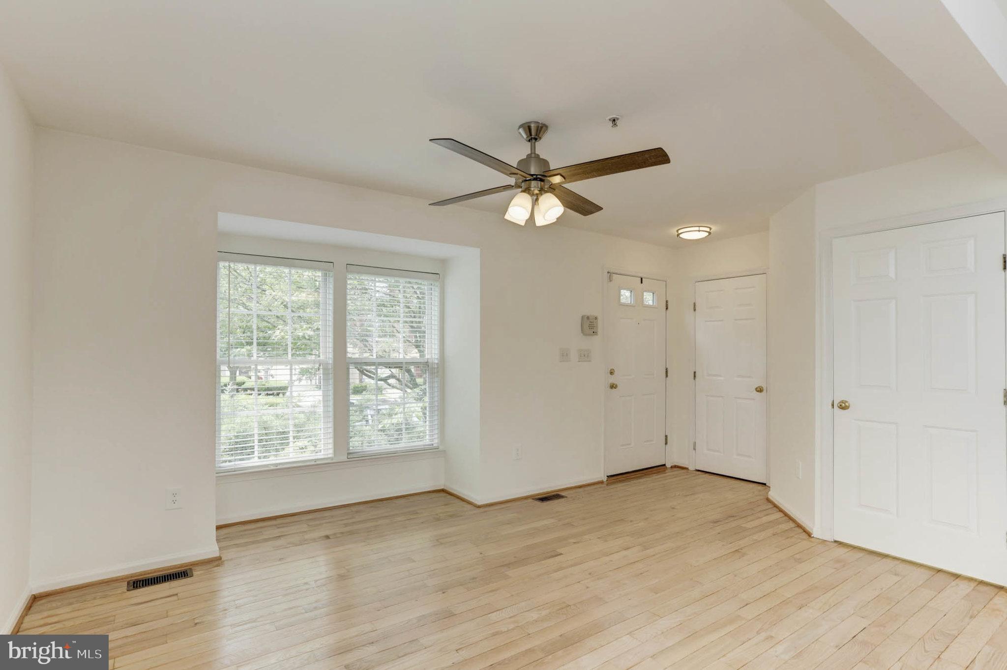 7613 Fairbrook Road Baltimore, MD 21244 - Photo 8 of 34