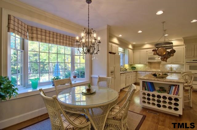 3822 Northampton Road Durham, NC 27707 - Photo 7 of 25 Sunny breakfast area with bay window is perfect for morning coffee.