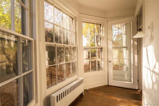a view of an entryway with bedroom