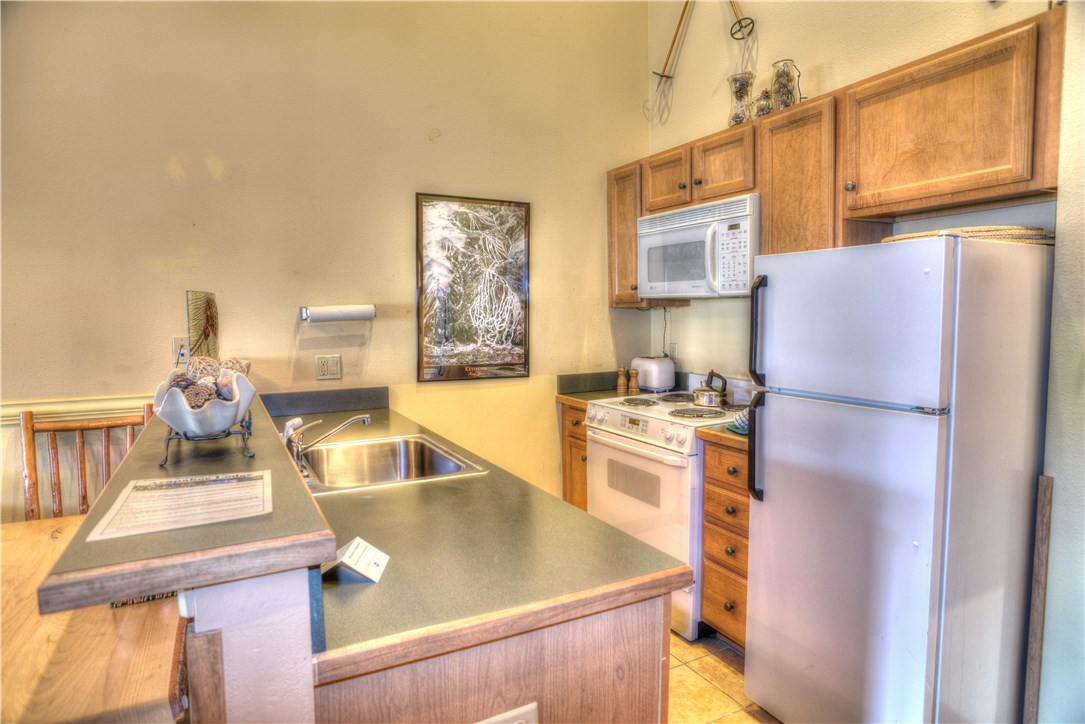 91 River Run Road, Unit 8136 Keystone, CO 80435 - Photo 8 of 20 Kitchen