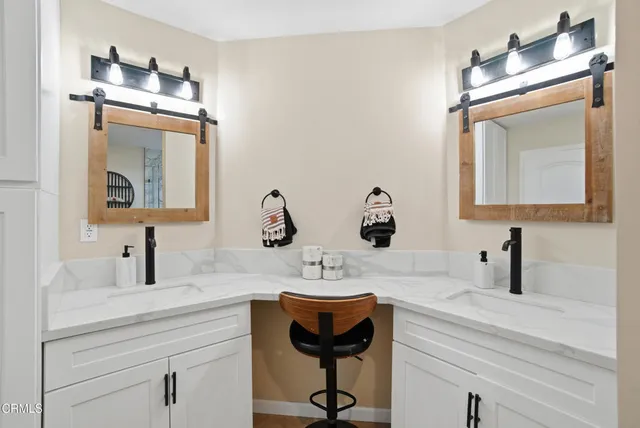 $249,999 | 91 Via Gabilan, Unit 91, Camarillo, CA 93012