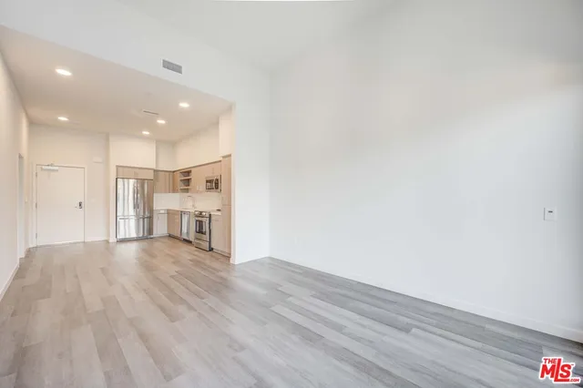 $2,725 | 160 South Ventura Avenue, Unit 135203, Ventura, CA 93001