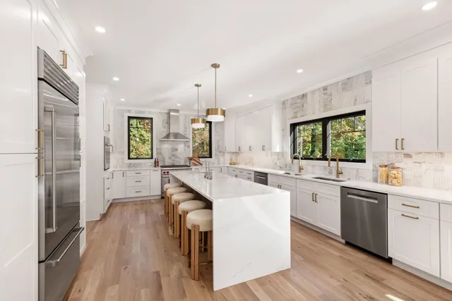 $2,495,000 | 31 Gray Farms Road, Stamford, CT 06905