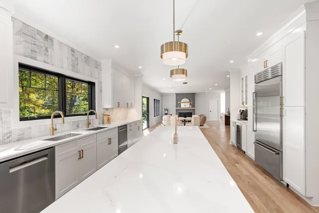 $2,495,000 | 31 Gray Farms Road, Stamford, CT 06905