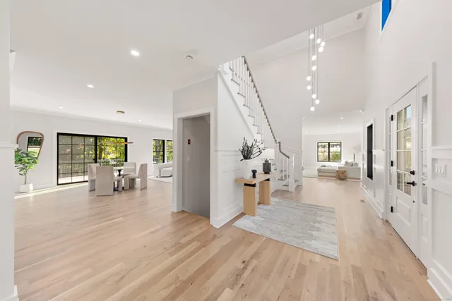 $2,495,000 | 31 Gray Farms Road, Stamford, CT 06905