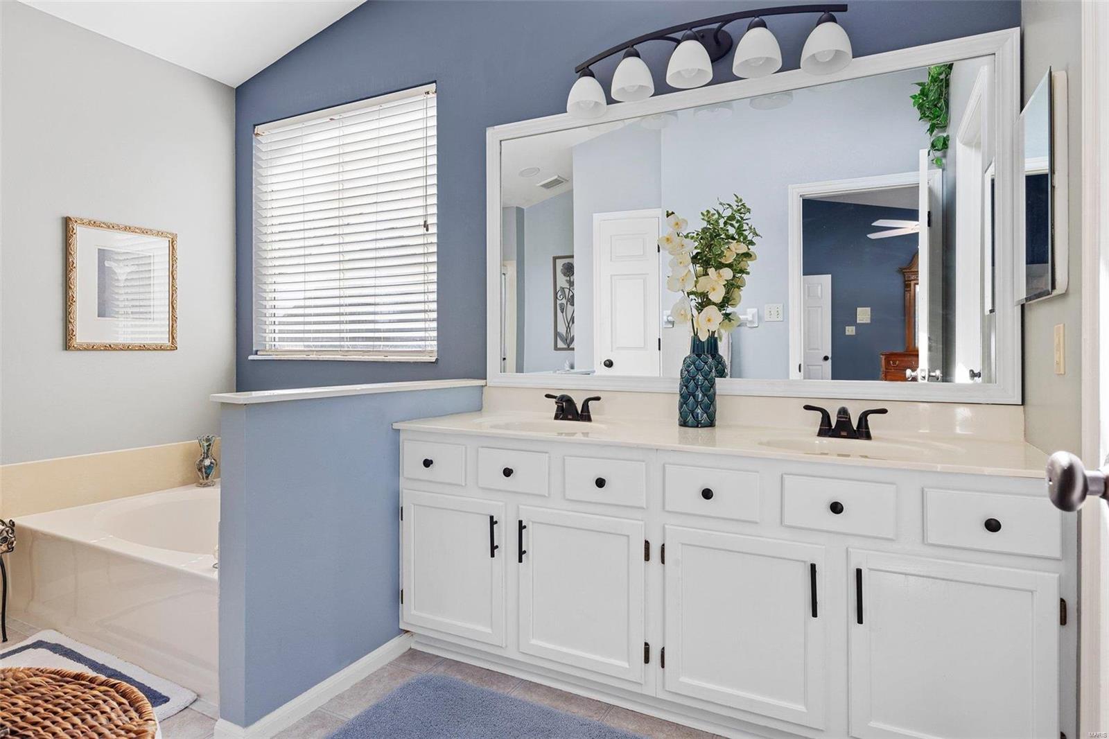 7301 Little Oaks Drive O'Fallon, MO 63368 - Photo 21 of 38