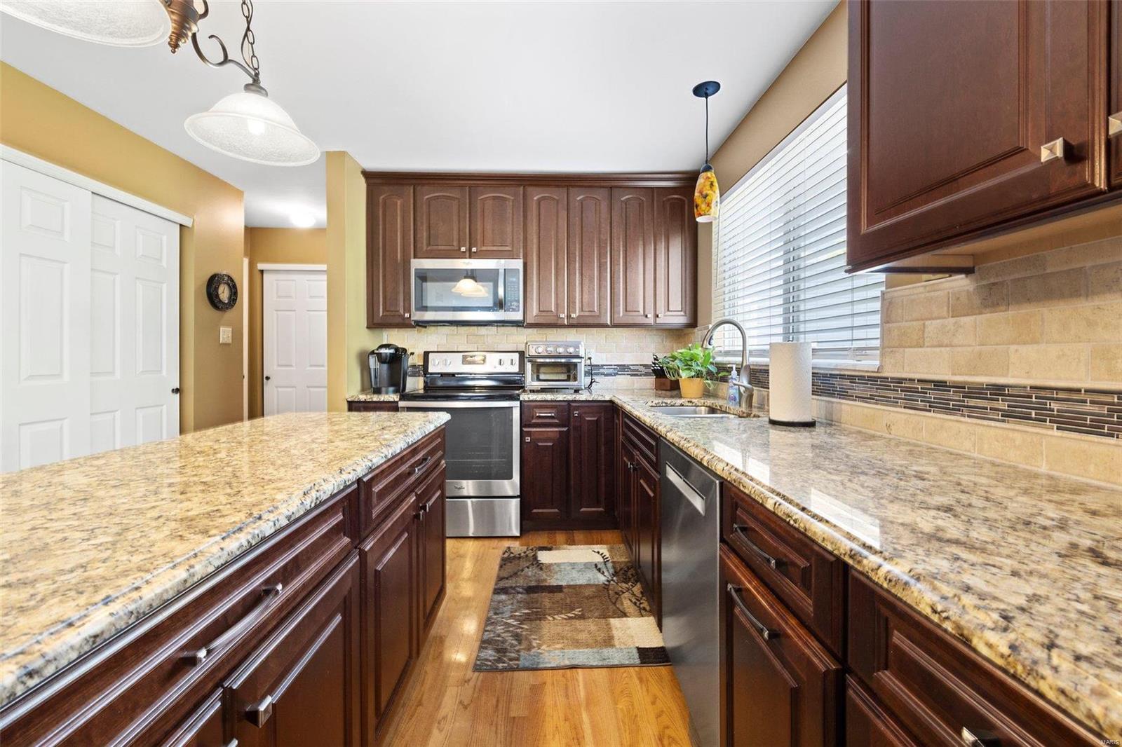 7301 Little Oaks Drive O'Fallon, MO 63368 - Photo 10 of 38