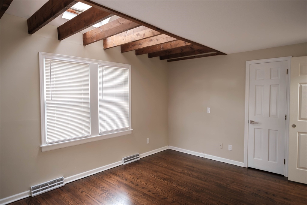 109 Powell Avenue Springfield, MA 01118 - Photo 13 of 33 Gallery Image 13