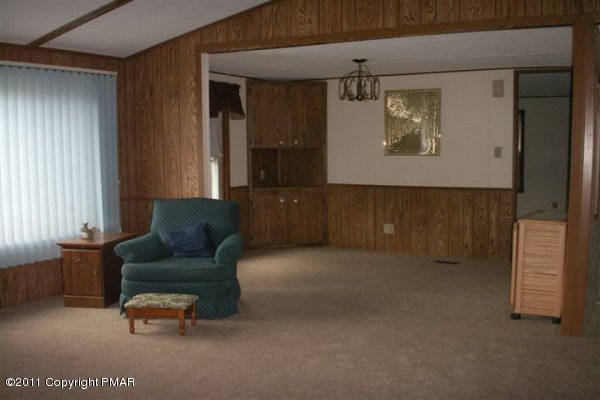 7854 Ramblebush Road Stroudsburg, PA 18360 - Photo 5 of 11 Living - Dining View