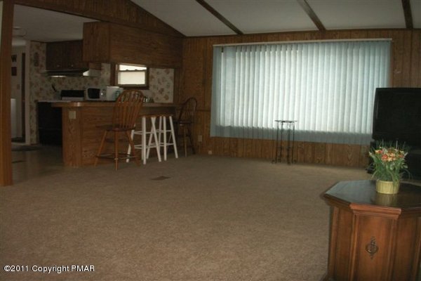 7854 Ramblebush Road Stroudsburg, PA 18360 - Photo 7 of 11 Living Room View 2
