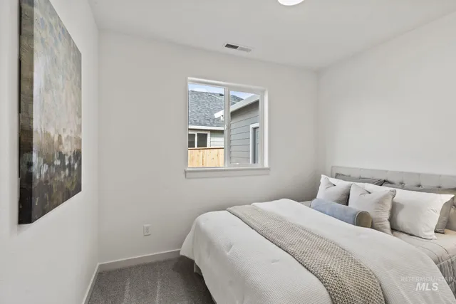 $382,990 | 1080 North Peakhurt Avenue, Kuna, ID 83634