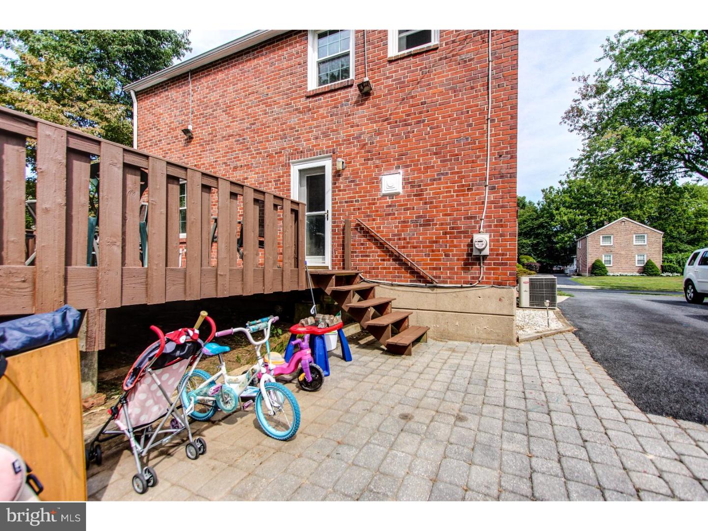 496 Pinecrest Road Springfield, PA 19064 - Photo 6 of 18