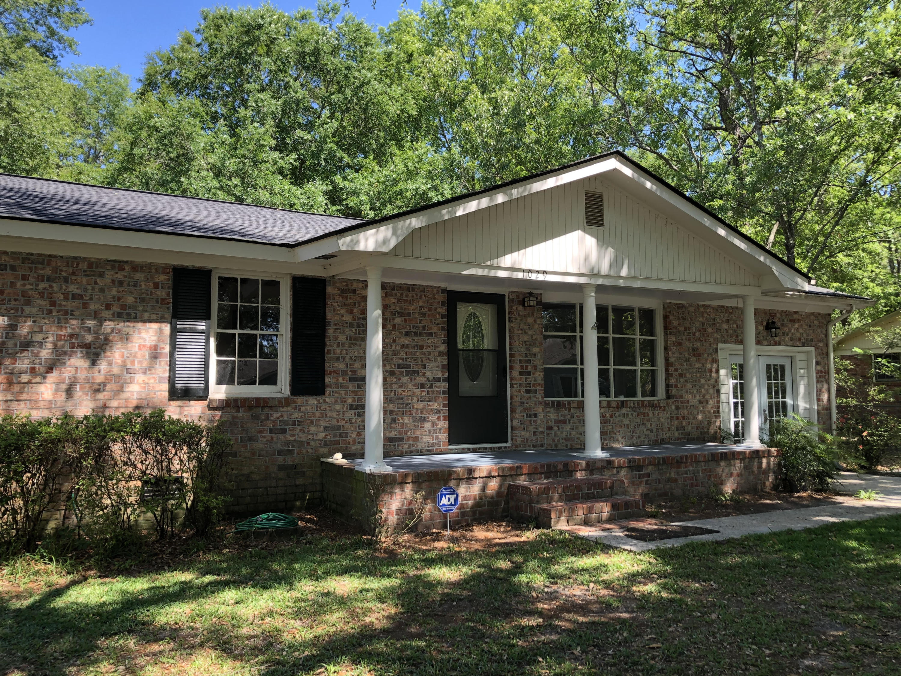 1029 Summerall Road Johns Island, SC 29455 - Photo 1 of 10 1029 1