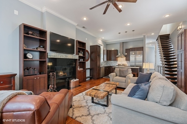 2032 North Racine Avenue, Unit 3 Chicago, IL 60614 - Photo 3 of 12