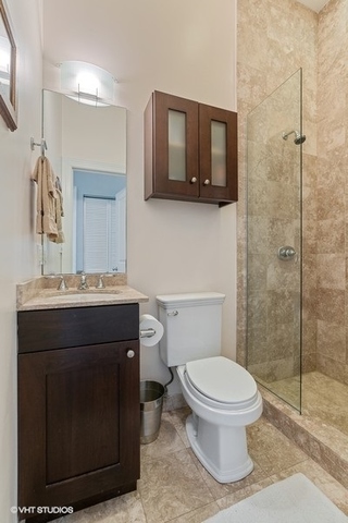 2032 North Racine Avenue, Unit 3 Chicago, IL 60614 - Photo 9 of 12