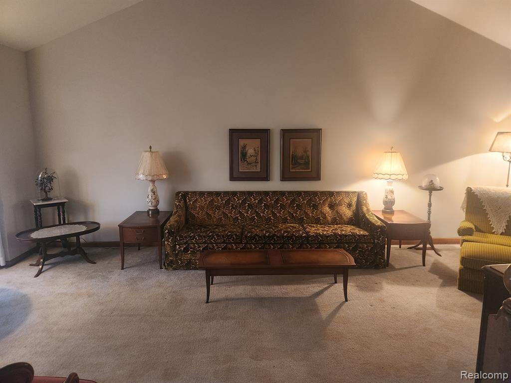265 Avalanche Drive Rochester Hills, MI 48309 - Photo 4 of 18