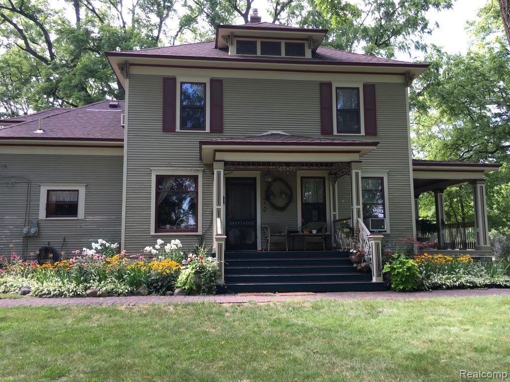 10139 Pound Road Columbus, MI 48063 - Photo 1 of 54 Porch and side of home.jpg