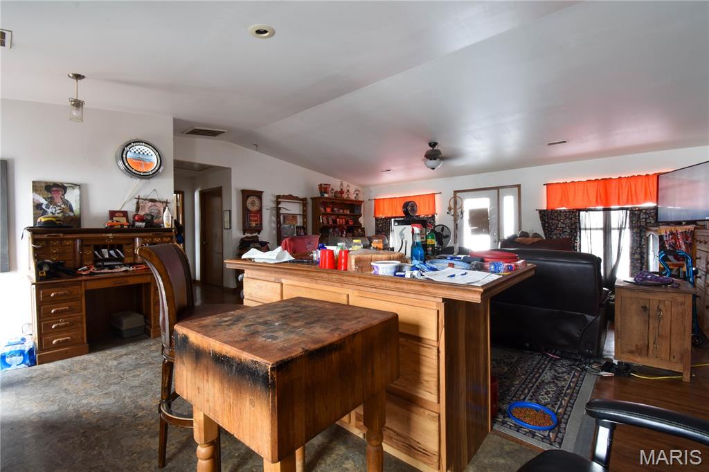 21023 Old Rte 66 Mount Olive, IL 62069 - Photo 8 of 15