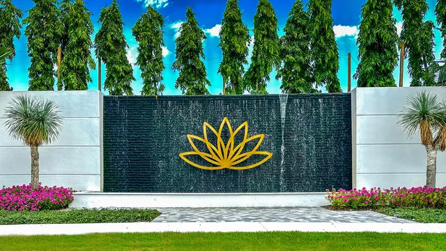 a view of a bird bath