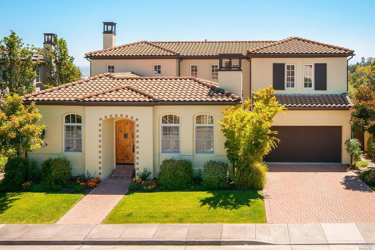 137 Chapel Hill is one of 19 custom homes built by Taylor Woodrow in the early 2000's.  All homes were designed with thick stucco walls, interior courtyards and second story balconies.