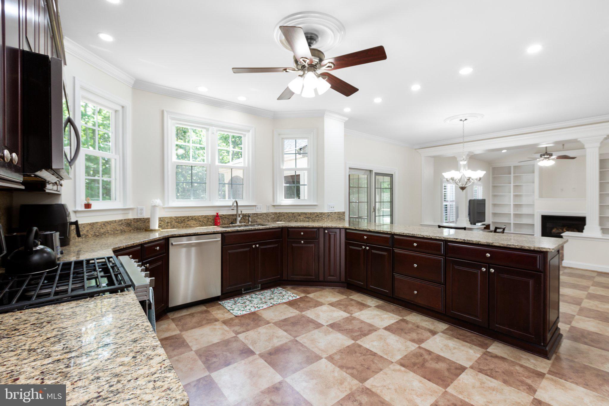 78 Cardinal Forest Drive Fredericksburg, VA 22406 - Photo 6 of 91