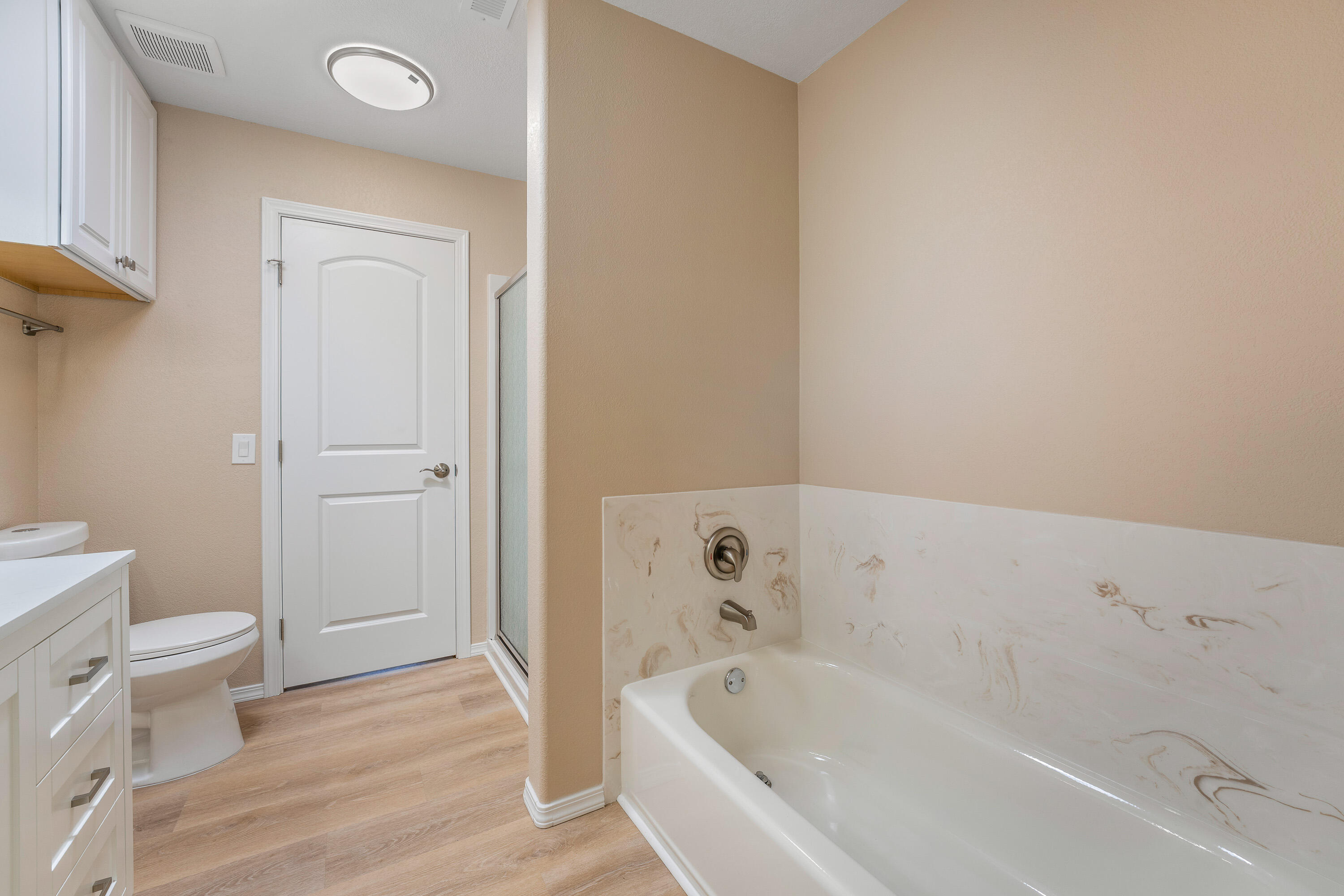 1692 Leonard Road Grants Pass, OR 97527 - Photo 23 of 36 Bathroom