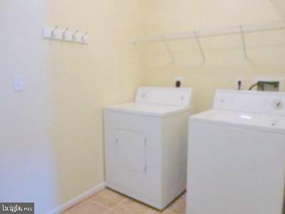 625 Ruxton Road, Unit 73 Solomons, MD 20629 - Photo 35 of 50 Washer & Dryer in Mud / Laundry Room