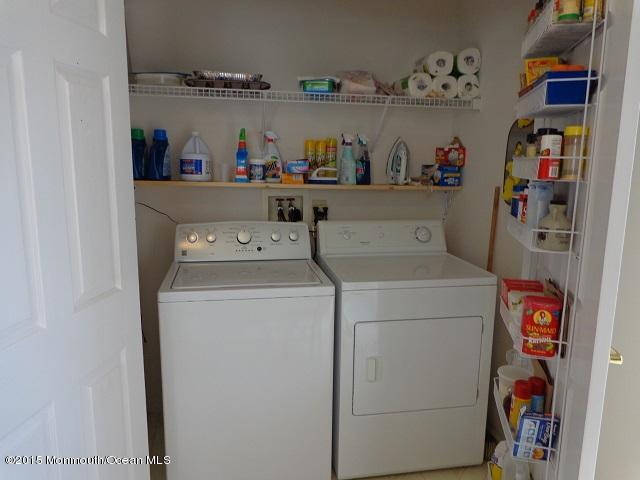 87 Quail Road Barnegat, NJ 08005 - Photo 8 of 19 87 Quail Laundry
