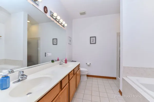 $573,500 | 4263 Stableford Lane, Naperville, IL 60564