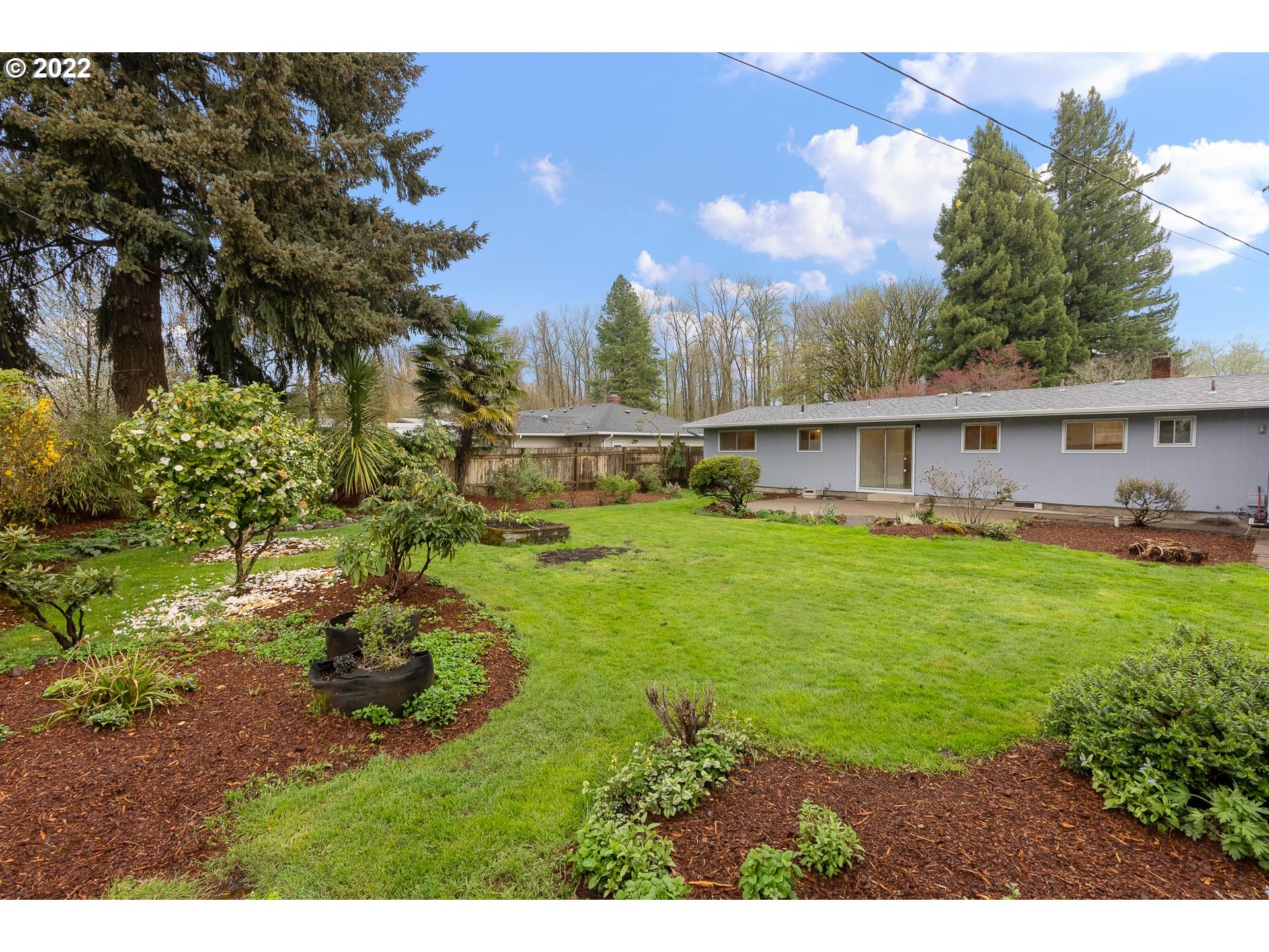2900 Manor Drive Springfield, OR 97477 - Photo 32 of 32 a view of a house with a yard