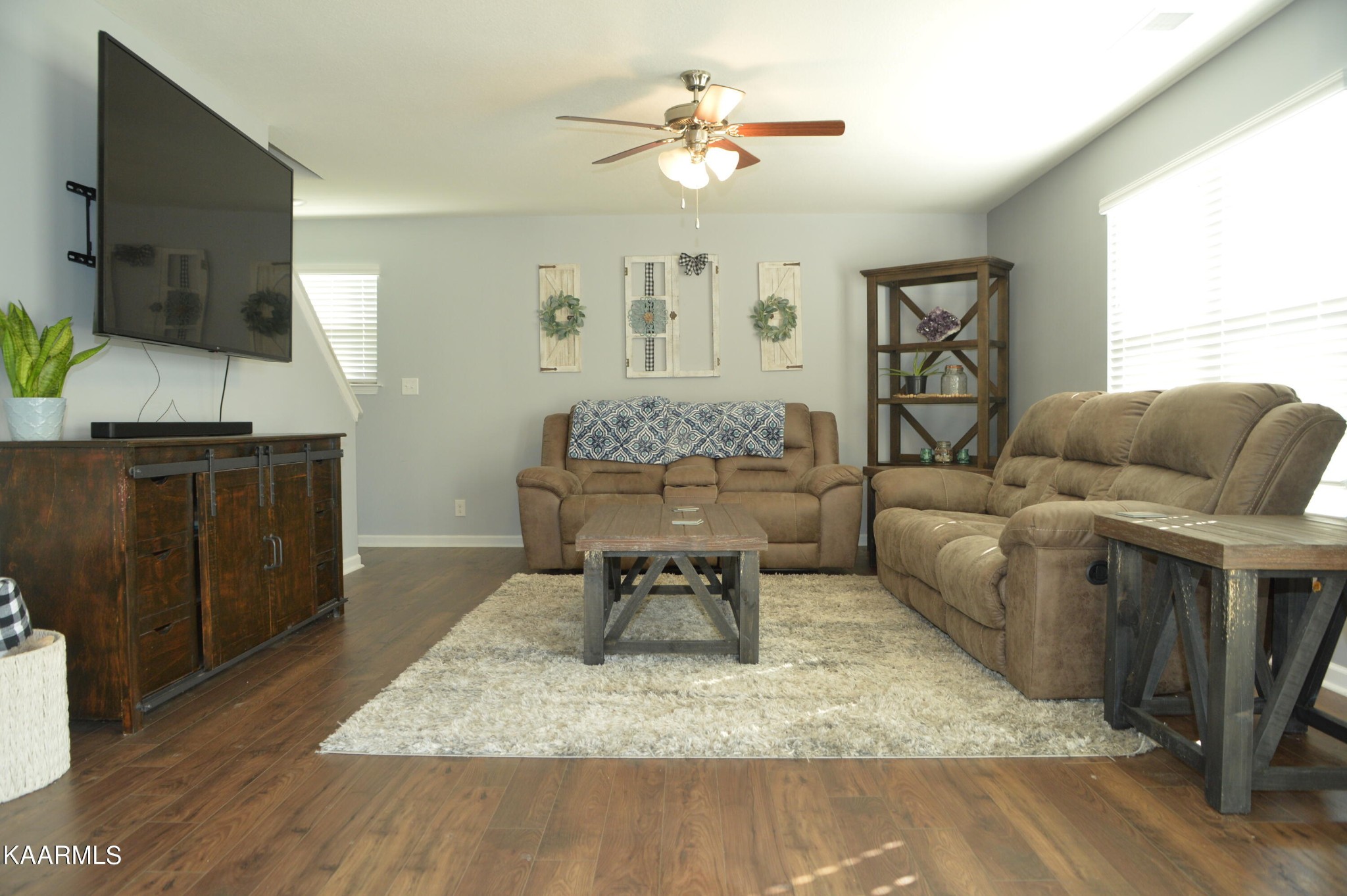 1633 River Poppy Road Mascot, TN 37806 - Photo 3 of 23 Gallery Image 3