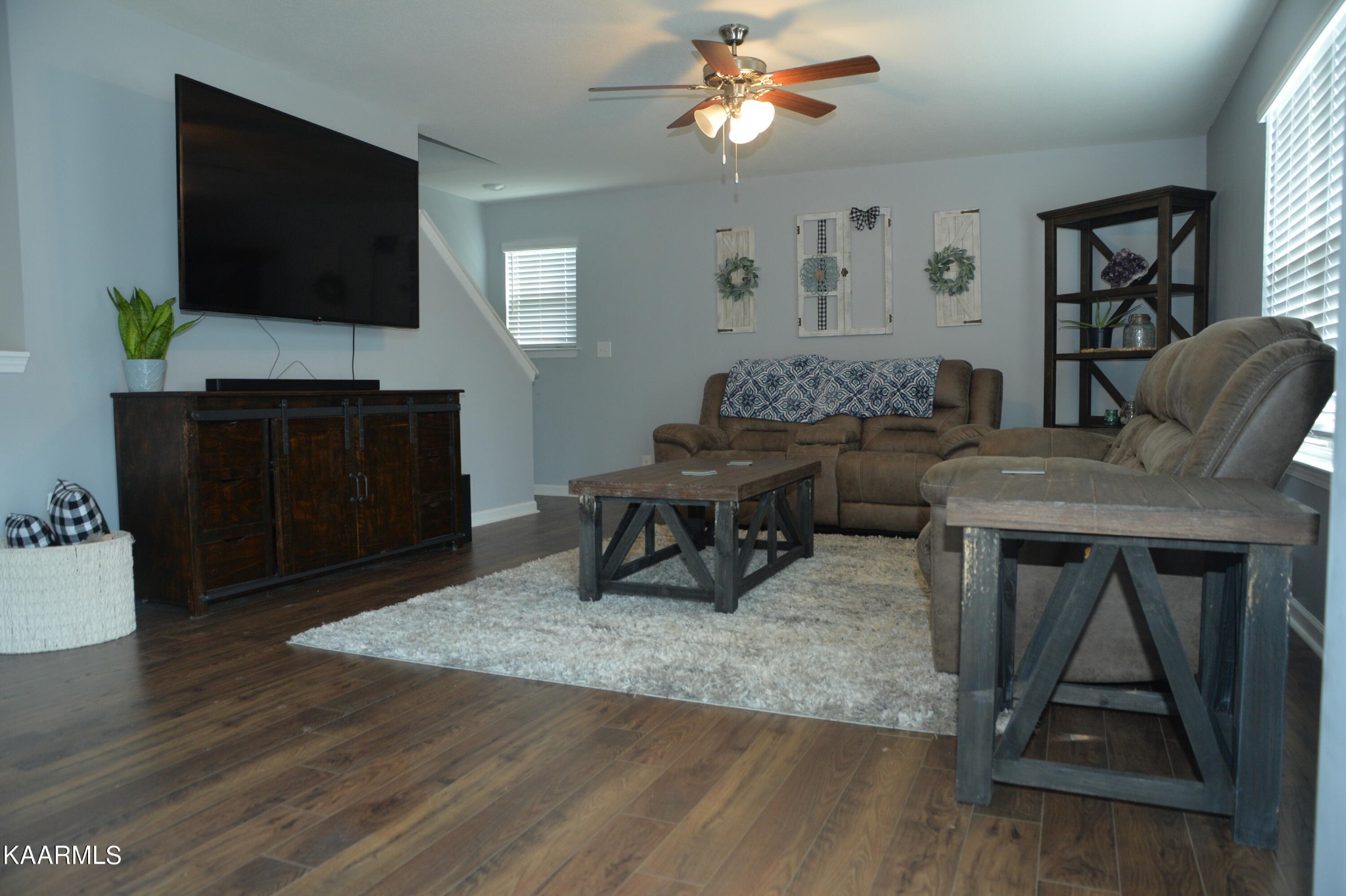 1633 River Poppy Road Mascot, TN 37806 - Photo 4 of 23 Gallery Image 4