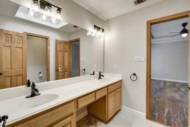 $2,100 | 21415 Boggy Ford Road, Lago Vista, TX 78645