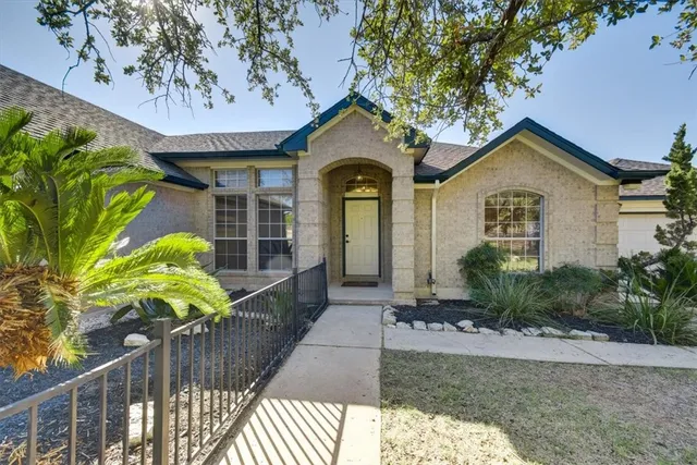 $2,100 | 21415 Boggy Ford Road, Lago Vista, TX 78645