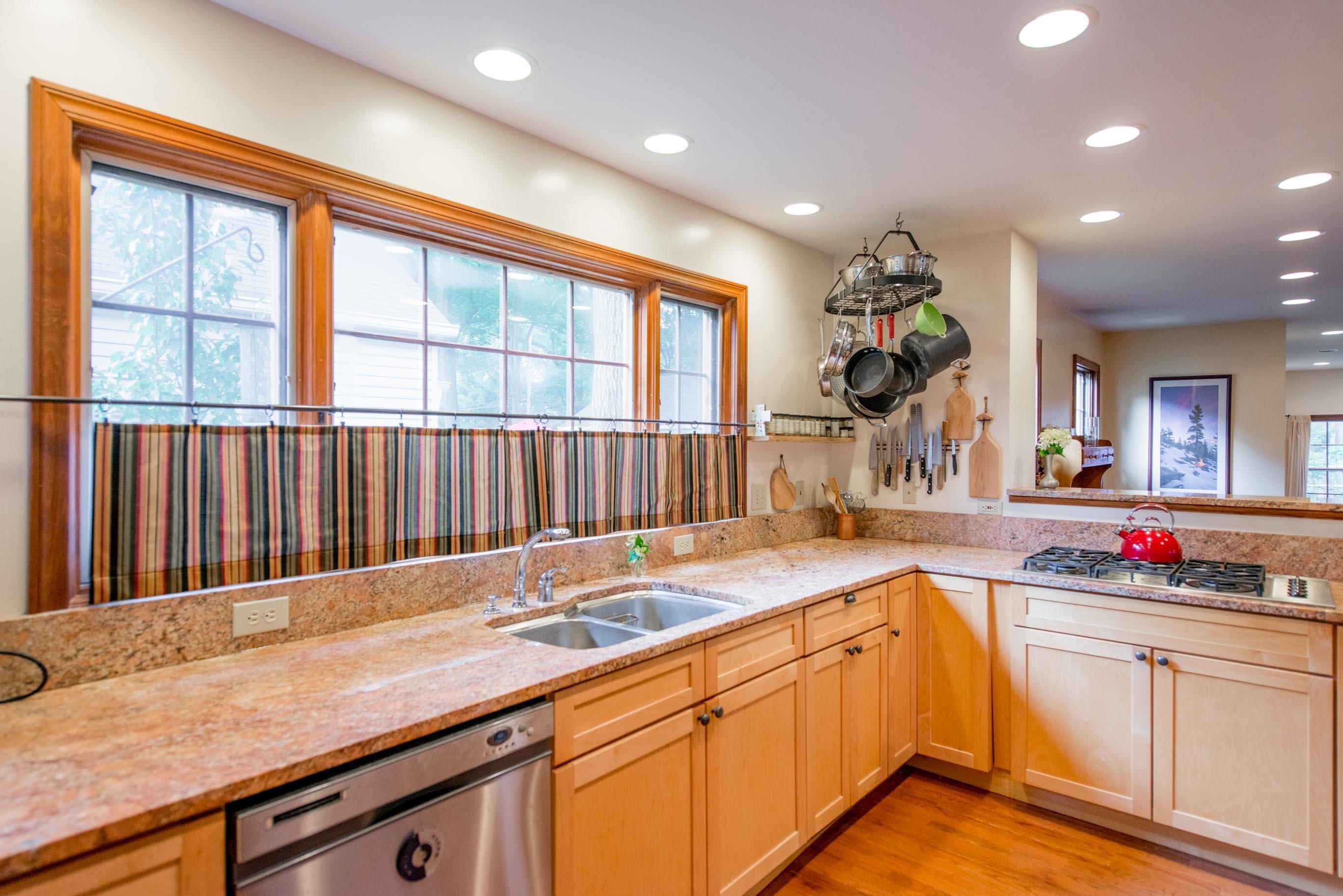2667 Andover Road Columbus, OH 43221 - Photo 8 of 16