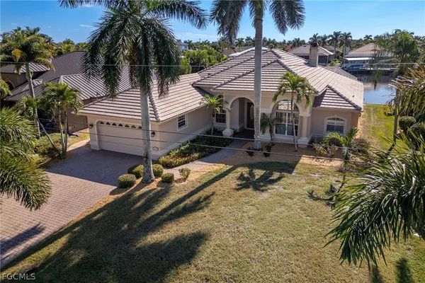 $3,800 | 2822 Southwest 49th Terrace, Cape Coral, FL 33914