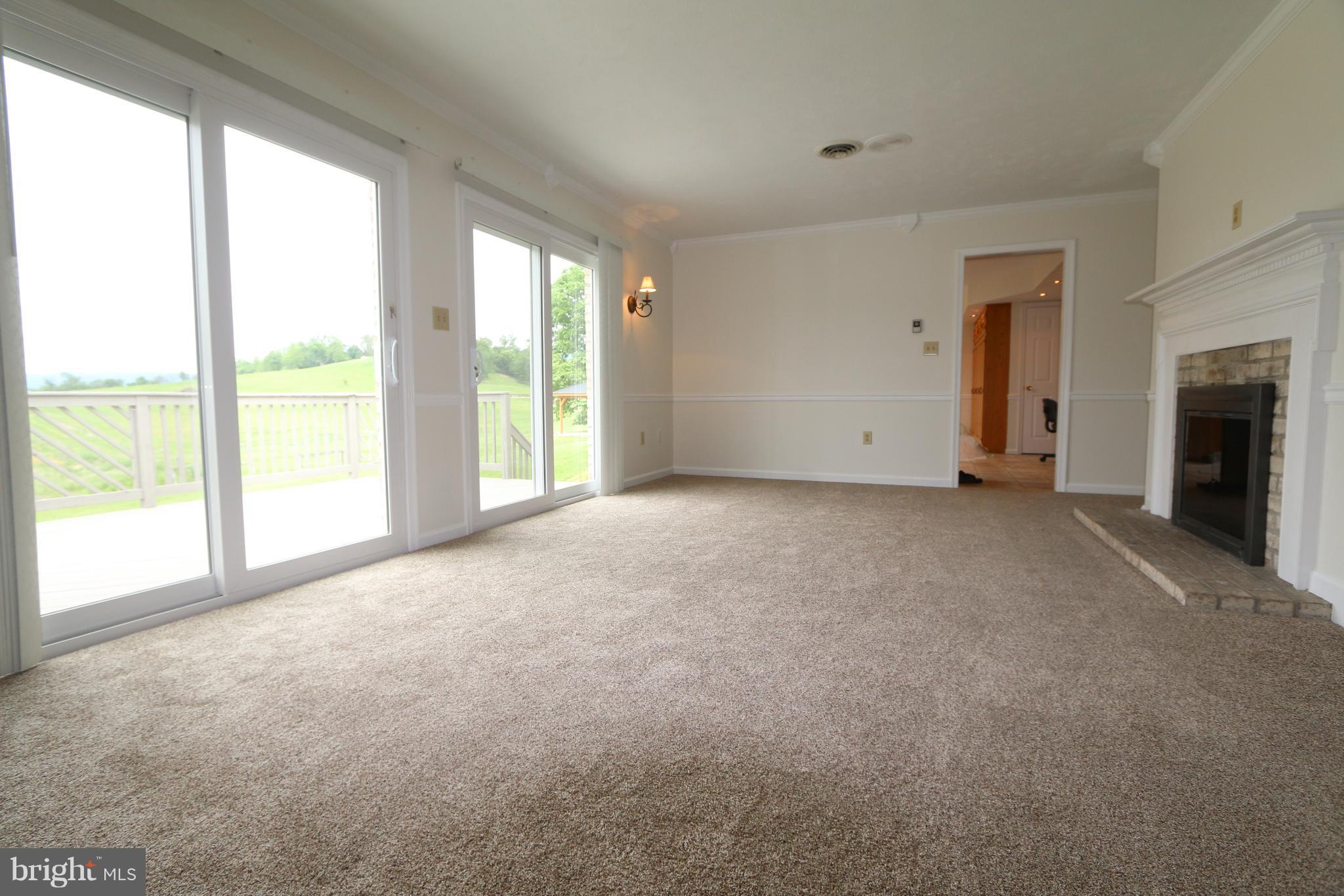 21712 Chewsville Road Smithsburg, MD 21783 - Photo 12 of 30 Wall of Windows