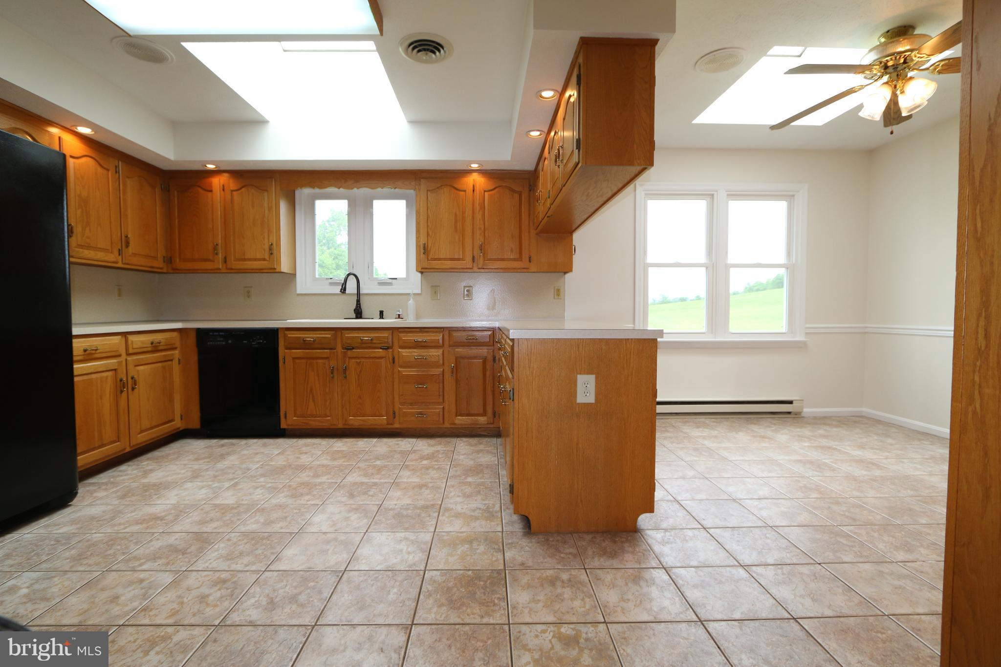 21712 Chewsville Road Smithsburg, MD 21783 - Photo 4 of 30 Skylights Make It Bright