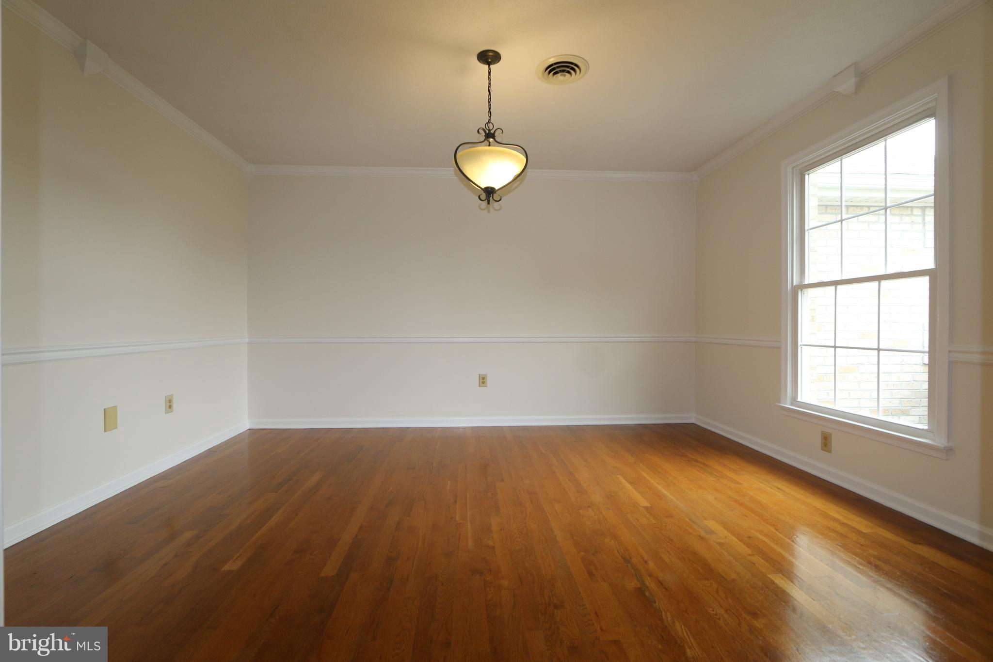 21712 Chewsville Road Smithsburg, MD 21783 - Photo 8 of 30 Hardwood Floors