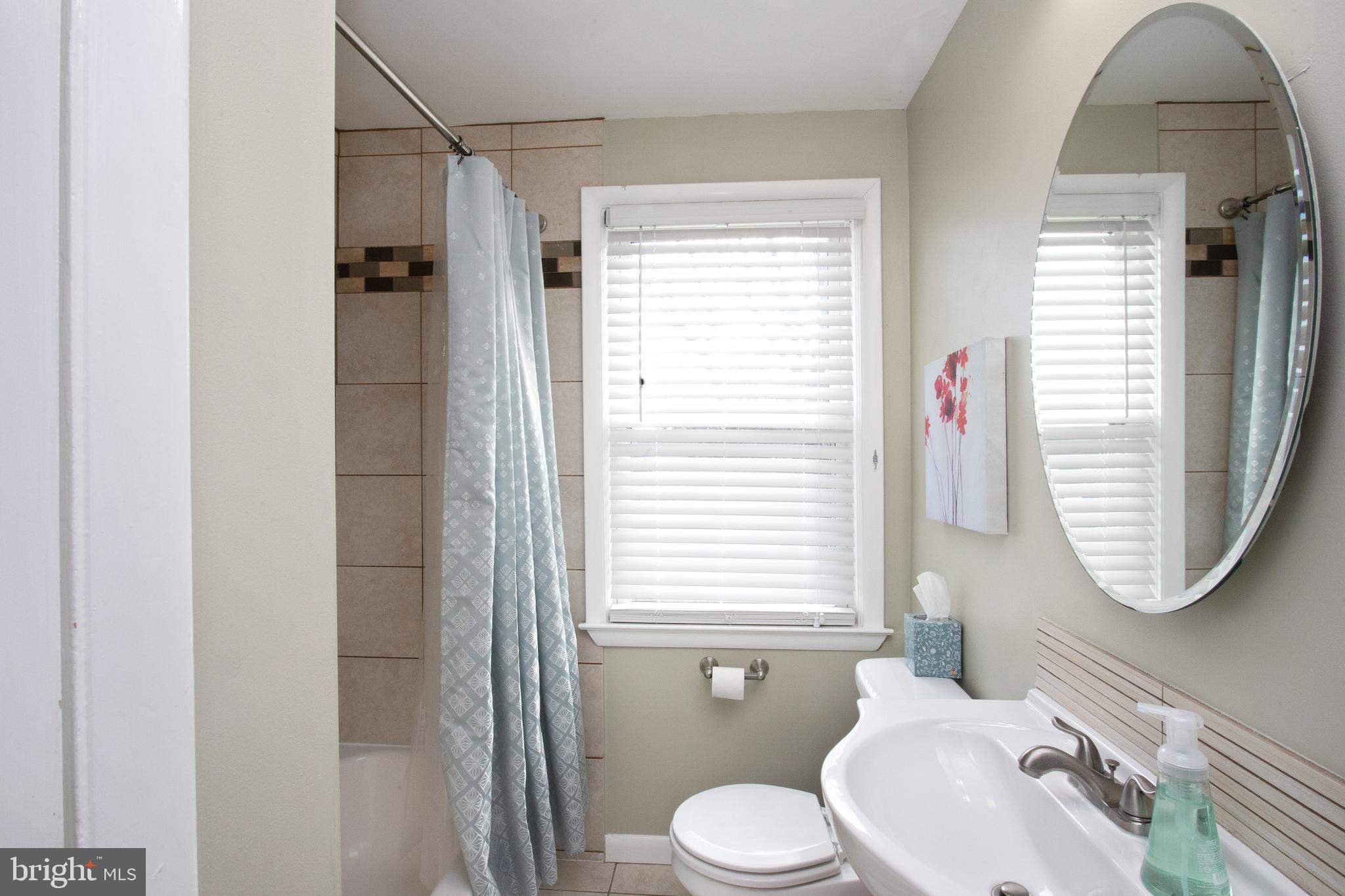 1678 Kirkwood Road Baltimore, MD 21207 - Photo 13 of 34 2ND FLOOR FULL BATHROOM