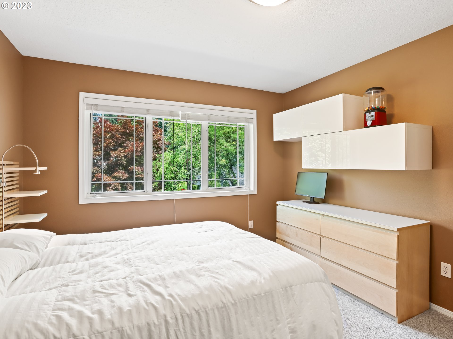 7732 Southwest Red Hawk Court Portland, OR 97224 - Photo 31 of 41