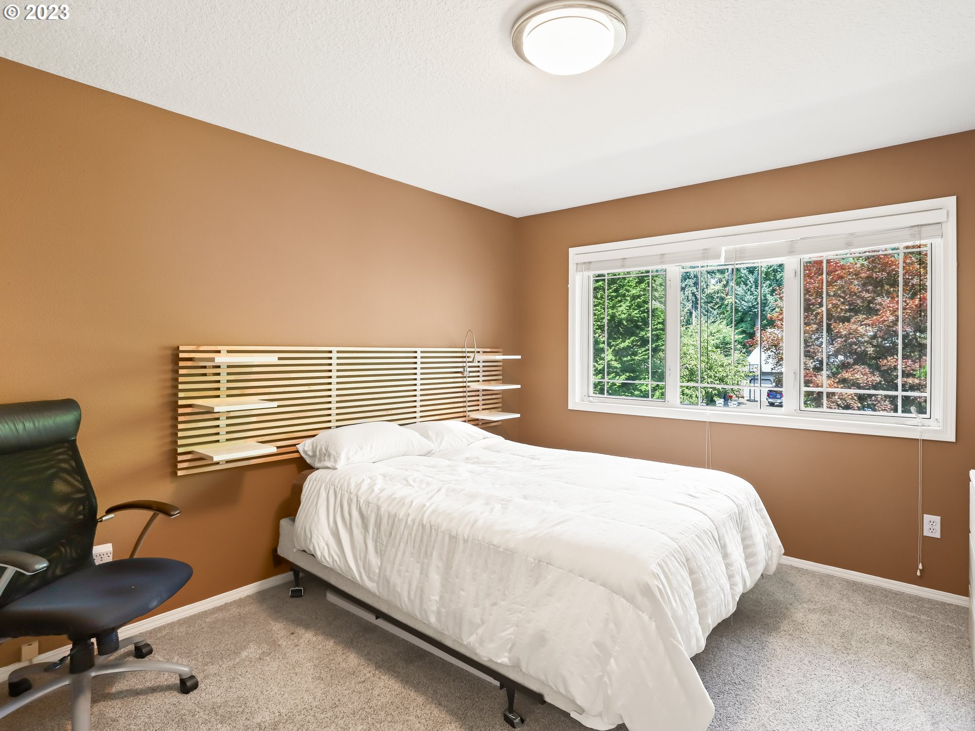 7732 Southwest Red Hawk Court Portland, OR 97224 - Photo 32 of 41