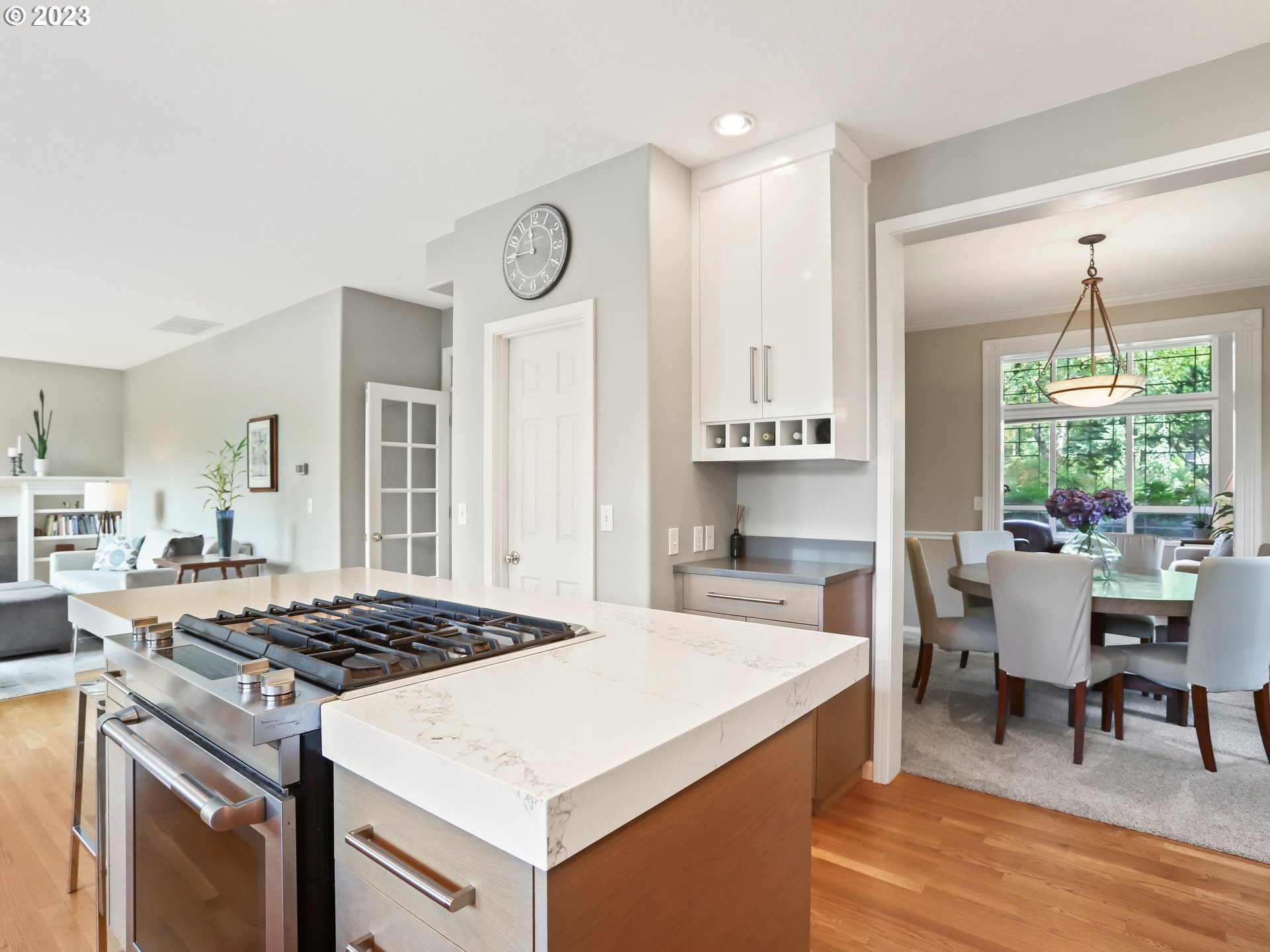 7732 Southwest Red Hawk Court Portland, OR 97224 - Photo 6 of 41