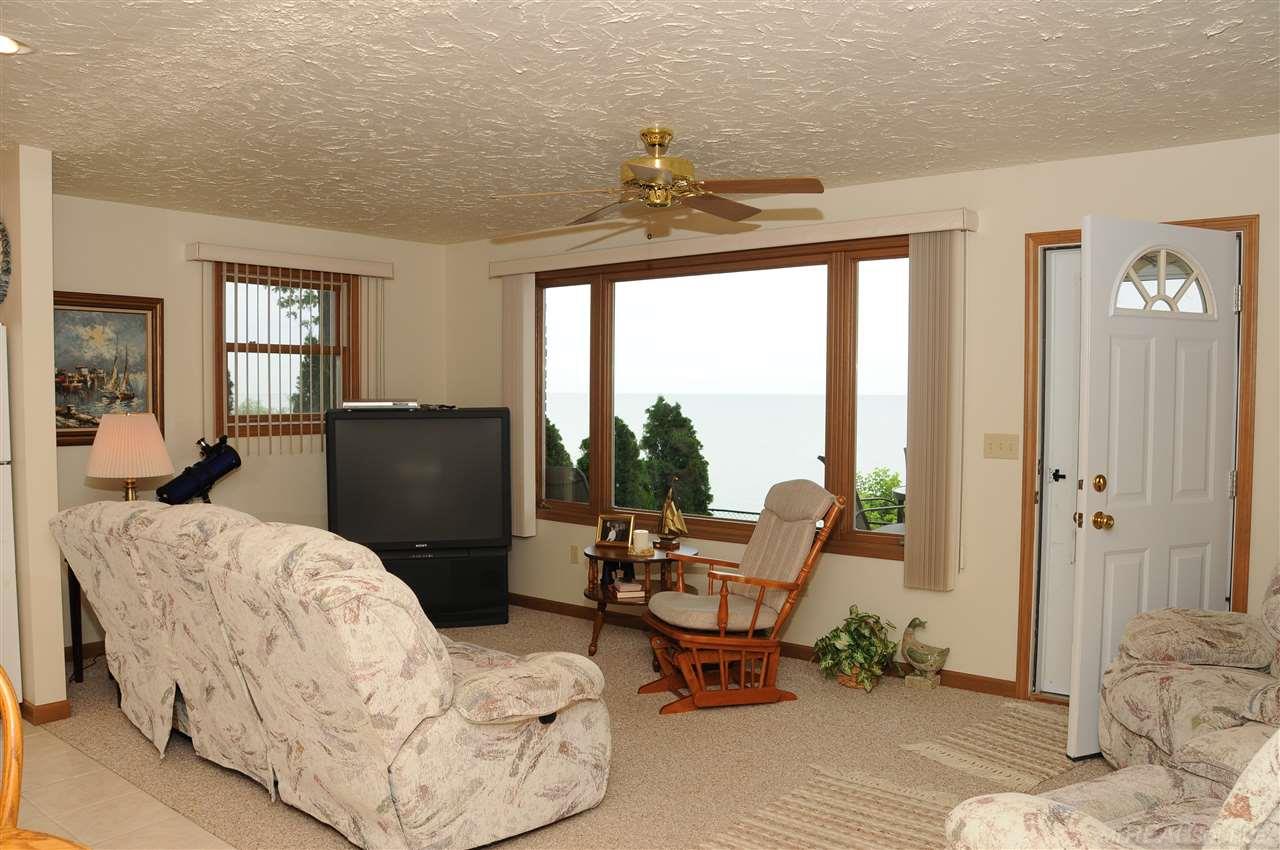 1865 South Lakeshore Road Carsonville, MI 48419 - Photo 10 of 50 Main house living room