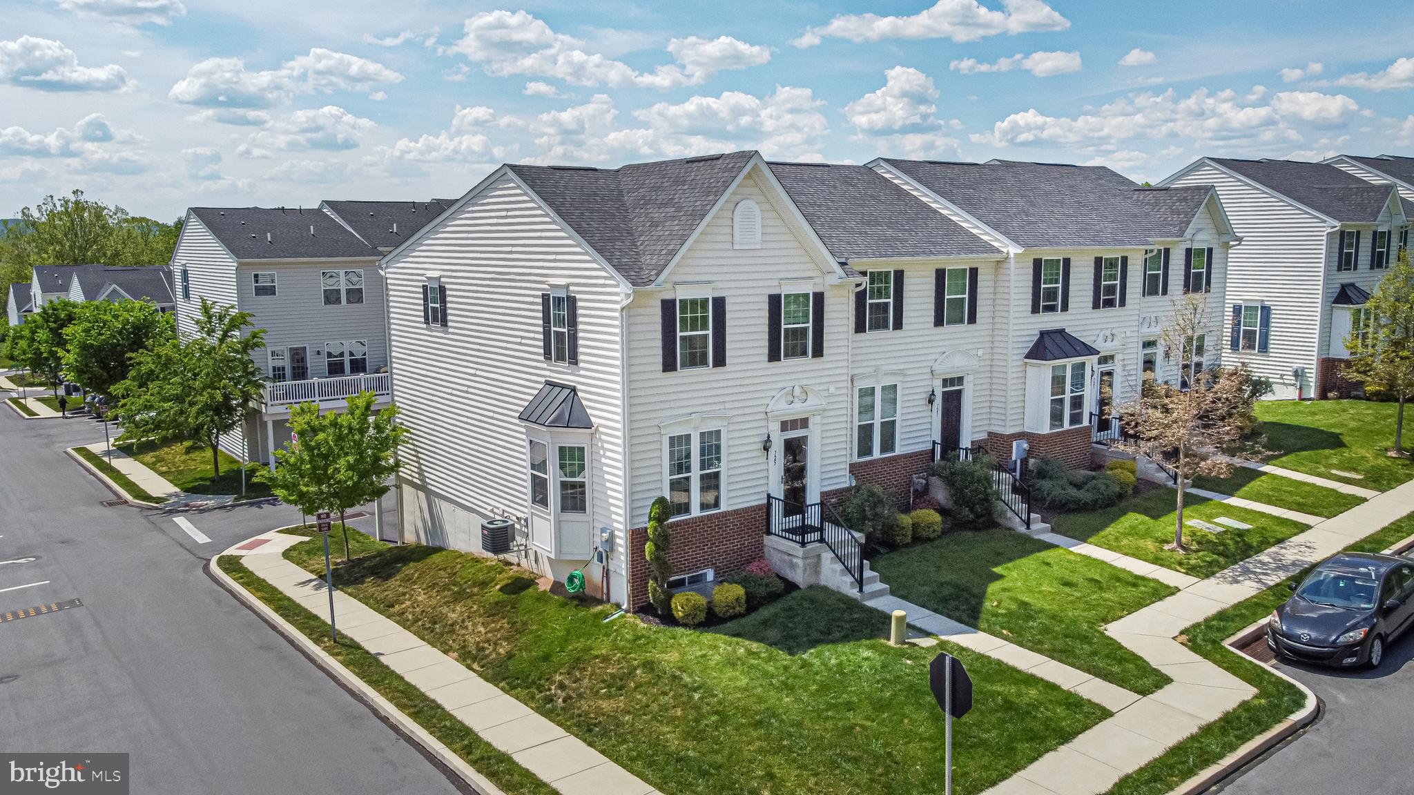 725 Bender Road Phoenixville, PA 19460 - Photo 1 of 38 Gallery Image 1