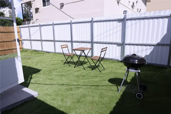 $2,200 | 1109 Southwest 37th Avenue, Unit 1115, Miami, FL 33135