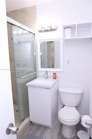 $2,200 | 1109 Southwest 37th Avenue, Unit 1115, Miami, FL 33135