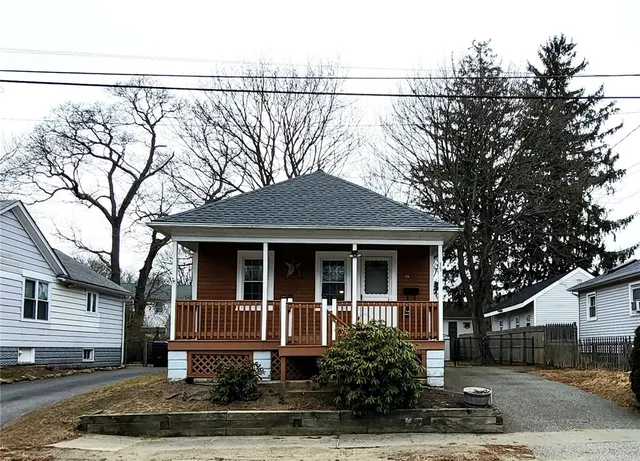 $350,000 | 35 Transit Street, Warwick, RI 02889