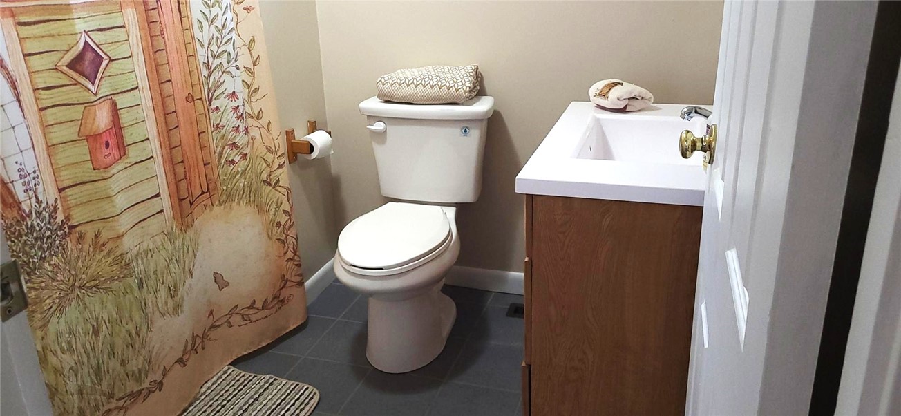 35 Transit Street Warwick, RI 02889 - Photo 17 of 18